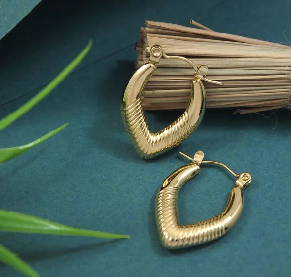 Stainless_Steel_Anti_Tarnish_V_Shaped_Hoops_Earring-_STNER_5325_For_Women_&_Girls