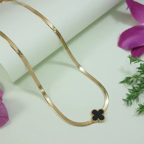 Stainless_Steel_Clover_Pendent_Necklace_For_Women_&_Girls