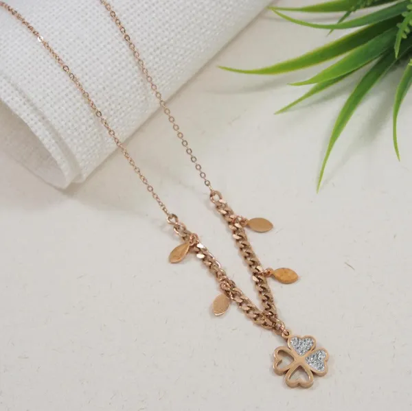 Stainless_Steel_Gold/Rosegold_Plated_Floral_Charm_Necklace-_For_Women_&_Girls