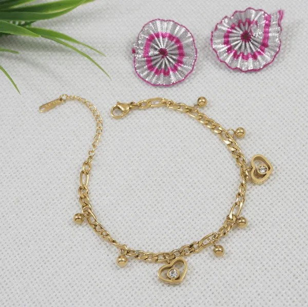 Stainless_Steel_Gold/Rosegold_Plated_Heart_Shaped_Charm_Brac_For_Women_&_Girls