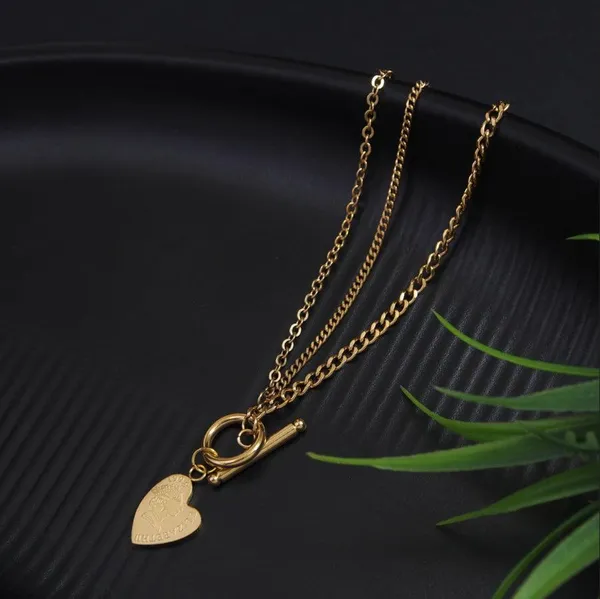 Stainless_Steel_Gold/Rosegold_Plated_Heart_Shaped_Toggle_Cla_For_Women_&_Girls
