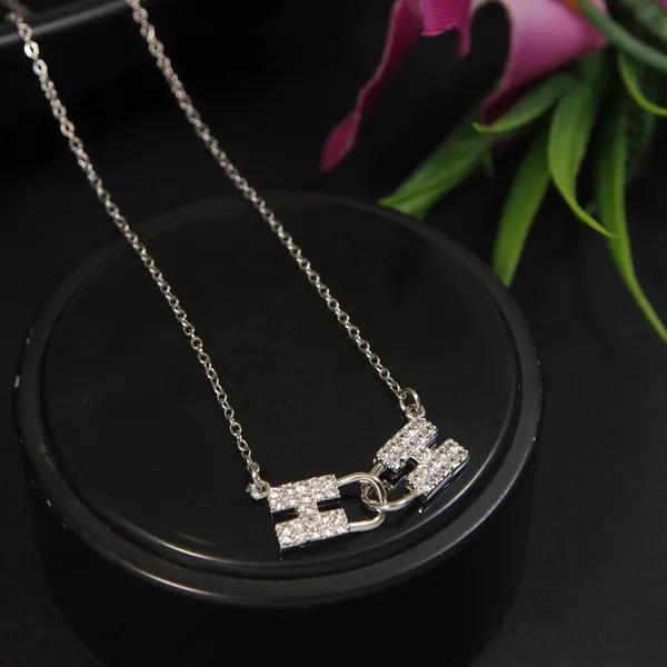 Stainless_Steel_H_Letter_Interlocked_Pendent_Chain_Necklace_For_Women_&_Girls