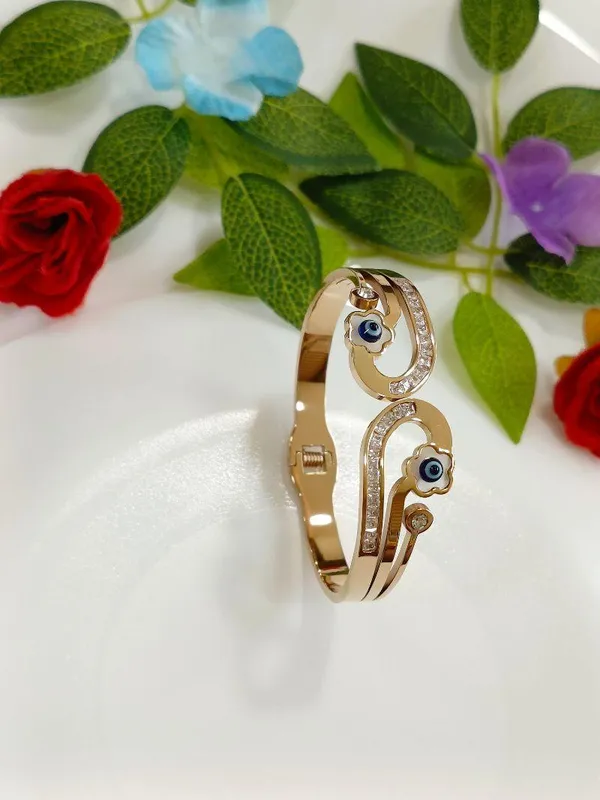 Stainless_Steel_Rosegold_Plated_Baguette_Evil_Eye_on_Flower_For_Women_&_Girls