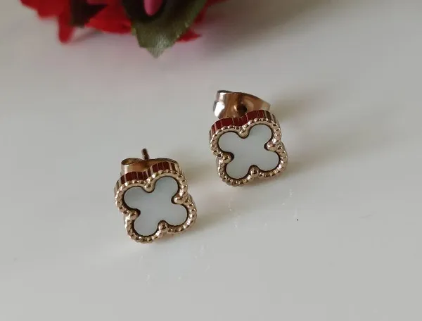 Stainless_Steel_Rosegold_Plated_Four_Leaf_Clover_Stud_Earring-_STNER_2593_For_Women_&_Girls