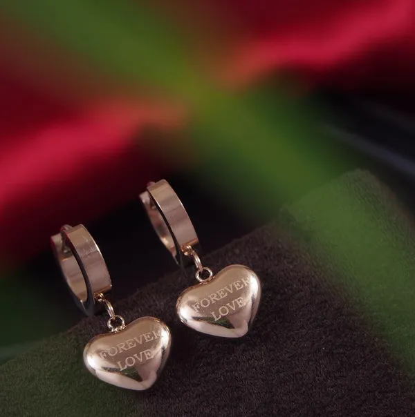 Stainless_Steel_Rosegold_Plated_Heart_Shaped_Hoops_Earring-STNER_2822_For_Women_&_Girls