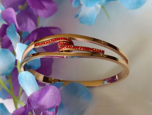 Stainless_Steel_Rosegold_Plated_Red_Colour_Knot_Kada-STKD_26_For_Women_&_Girls