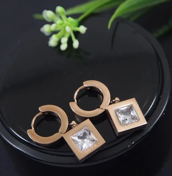 Stainless_Steel_Rosegold_Plated_Square_Shaped_Hoops_Earring-_STNER_4052_For_Women_&_Girls