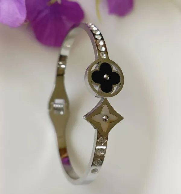 Stainless_Steel_Silver_Plated_Black_&amp;_White_Shell_Multi_For_Women_&_Girls