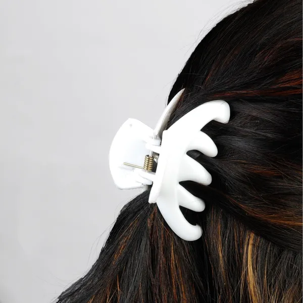 White_Acrylic_Butterfly_Clip_Pack_Of_3_For_Women_&_Girls