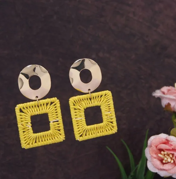 Gold_Plated_Thread_Wrapped_Square_Shaped_Dangle_Earring_3455_For_Women_&_Girls