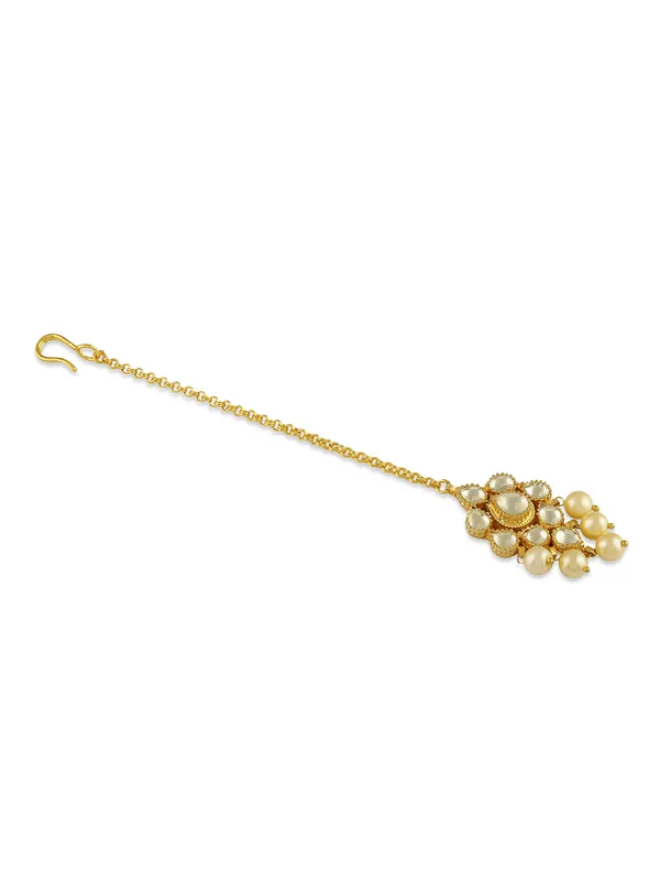 Gold-Plated_Kundan_Maang_Tikka_With_Pearls_For_Women_&_Girls