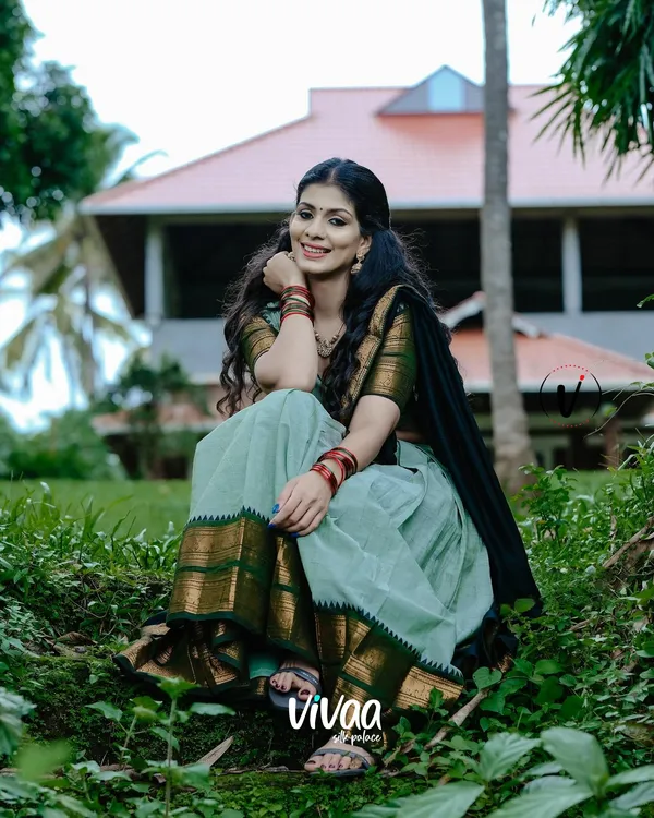 C-Green_Kanjivaram_Soft_Silk_Wedding_&_Party_Wear_Half_Saree_&_Unstiched_Blouse_For_Women