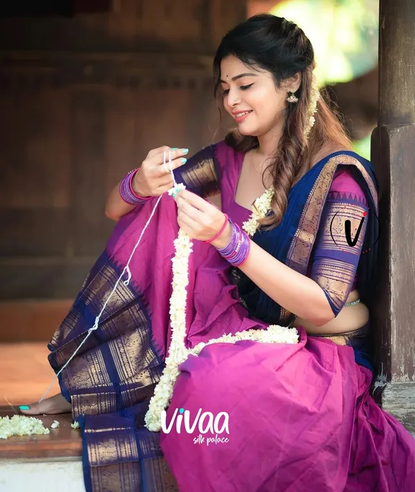Pink_Kanjivaram_Soft_Silk_Wedding_&_Party_Wear_Half_Saree_&_Unstiched_Blouse_For_Women