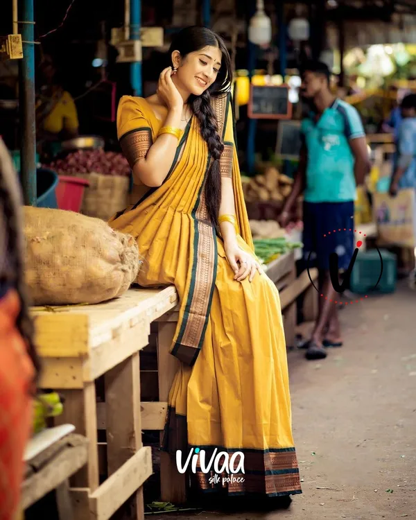 Yellow_Kanjivaram_Soft_Silk_Wedding_&_Party_Wear_Saree_&_Unstiched_Blouse_For_Women