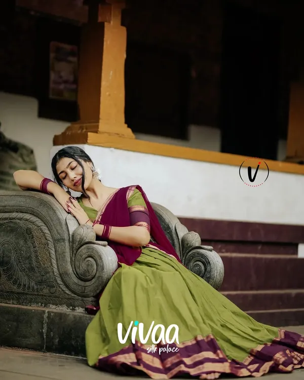 Lemon_Kanjivaram_Soft_Silk_Wedding_&_Party_Wear_Saree_&_Unstiched_Blouse_For_Women