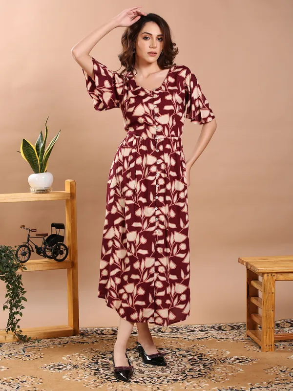 Maroon_Floral_Print_Midi_Dress_For_Women