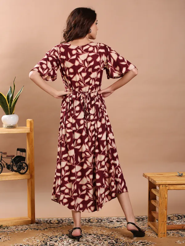 Maroon_Floral_Print_Midi_Dress_For_Women
