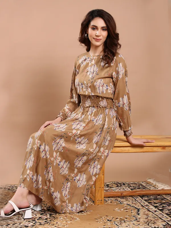 Trendy_Straight_Fit_Midi_Dress_For_Women
