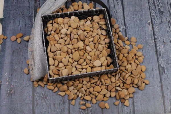 Golden_Teak_Pebbles_-_XS_(1/2-1_inch)