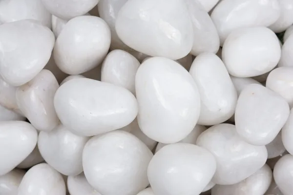 Pearl_White_Polished_Pebbles_-_M_(20-40mm)