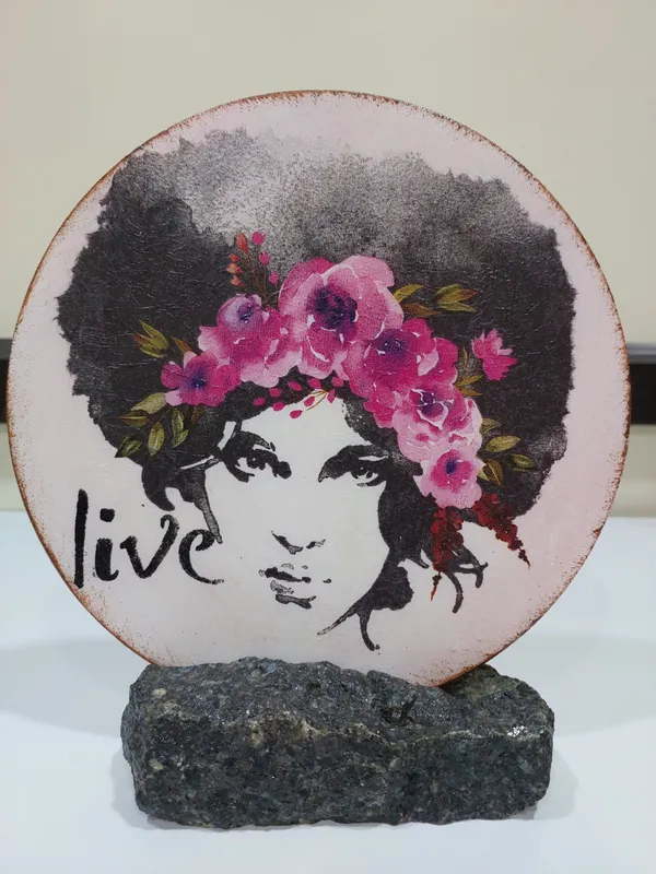 _Marble_Table_Decor_Stone_Accent_Decorative_Gifting_Plate_with_Rock_Stand_for_Living_Room_Decor,_Office_Decor_and_Home_Decor_(Medium_Size_-_8_inch_Marble_Plate)