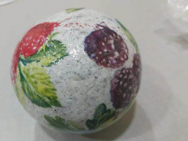 Stone_Berry_Paperweight
