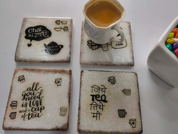 designer_white_and_black_marble_coasters_(Set_of_4)