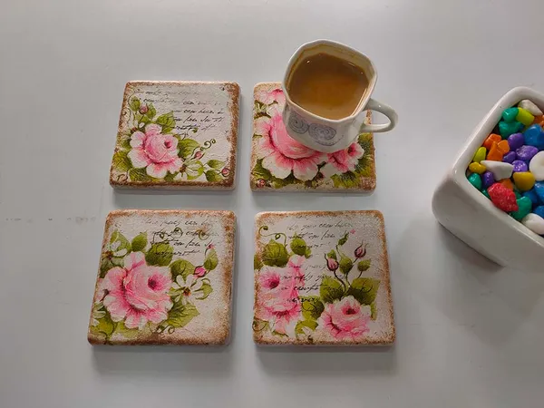 white_and_pink_floral_marble_coasters_(Set_of_4)