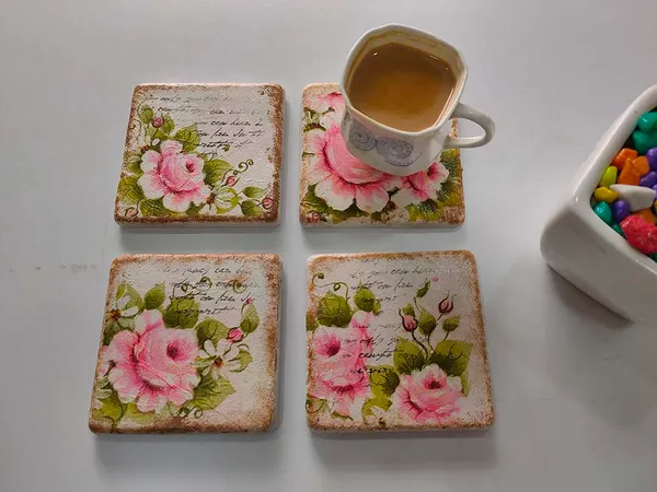 white_and_pink_floral_marble_coasters_(Set_of_4)