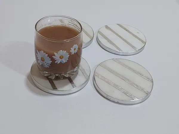 mat_silver_marble_coasters_(Set_of_4)
