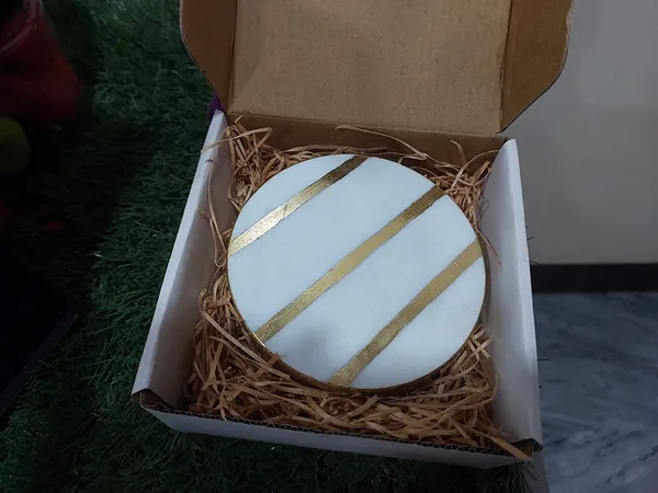 Multipurpose_Marble_Premium_Gift_Set_and_hamper_including_Business_Card_Holder_and_set_of_Elegant_Marble_Coasters_etched_with_gold_lines_for_corporate_and_personal_gifting
