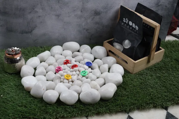 Pearl_White_Mix_size_Polished_Pebbles