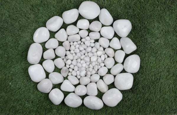 Pearl_White_Mix_size_Polished_Pebbles