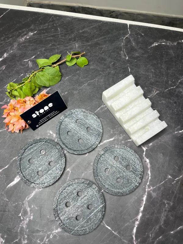 Black_Coaster_set_Of_4_in_4inch_