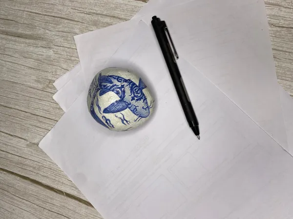 Blue_Ocean_Art_Stone_Paperweight