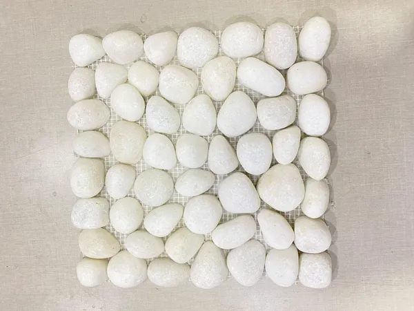 Crystal_White_Pebble_Mosaic_Tile_for_Wall_Cladding_and_Flooring_-_set_of_4_-_30_cm_x_30_cm_Interlocking_tiles