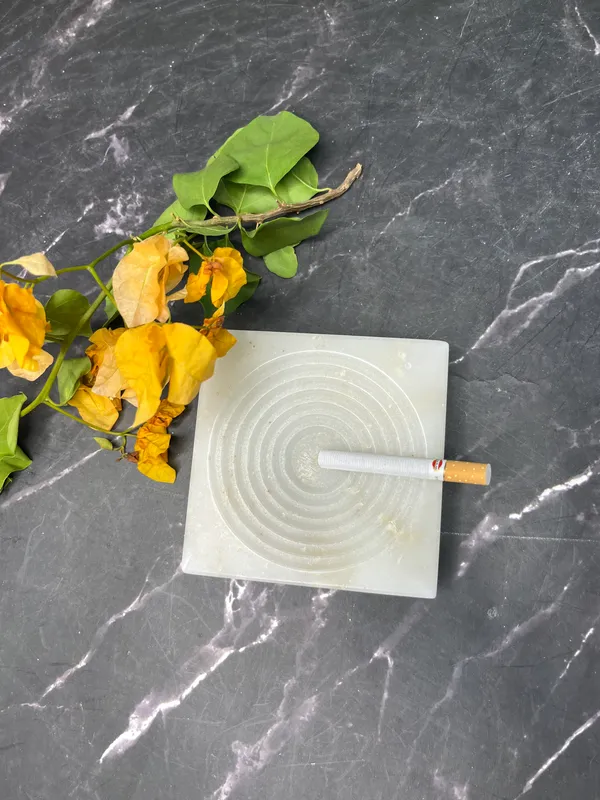Minimalist_Stone_Groove_Ashtray