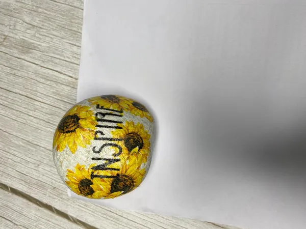Sunflower_Inspire_Stone_Paperweight