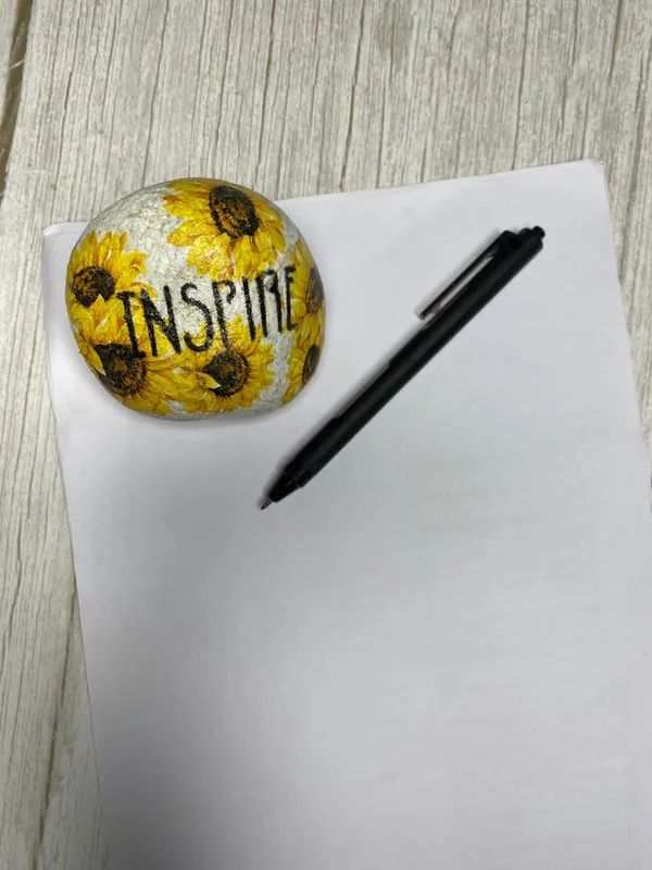 Sunflower_Inspire_Stone_Paperweight