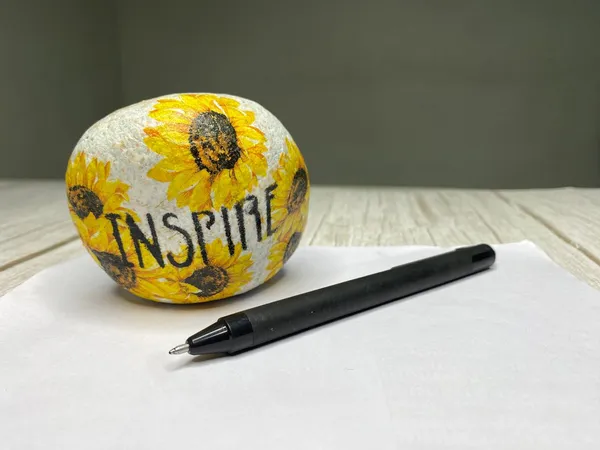 Sunflower_Inspire_Stone_Paperweight