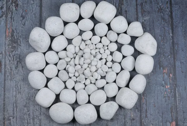 Snow_white_Mixed_Sizes_Pebbles