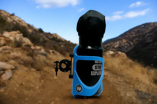 Premium_Blue_Bike_Hydration_Kit_�_With_Heat_Shield_Cooling