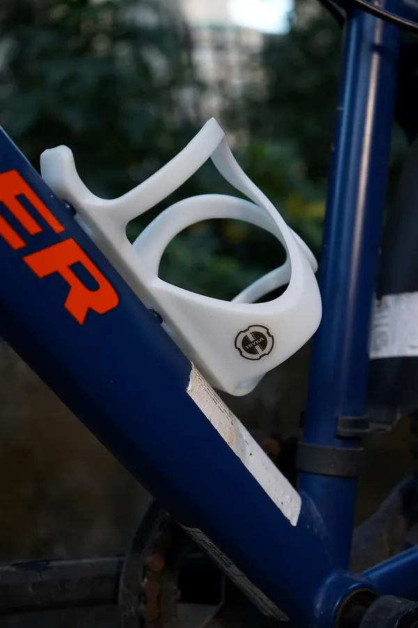 Radium_White_Bottle_Cage