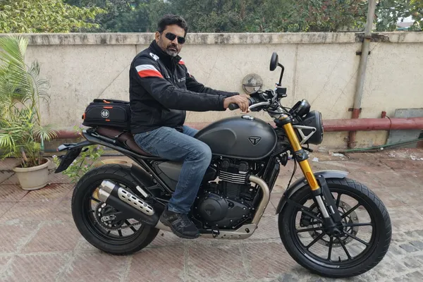 RIDE_MATE_25L_Tank_Bag_�_Premium_Touring_&_Commuting_Gear_with_Free_Rain_Cover_,_Adjustable_Strap,_2_Bungee_Cords_&_Dry_Bag