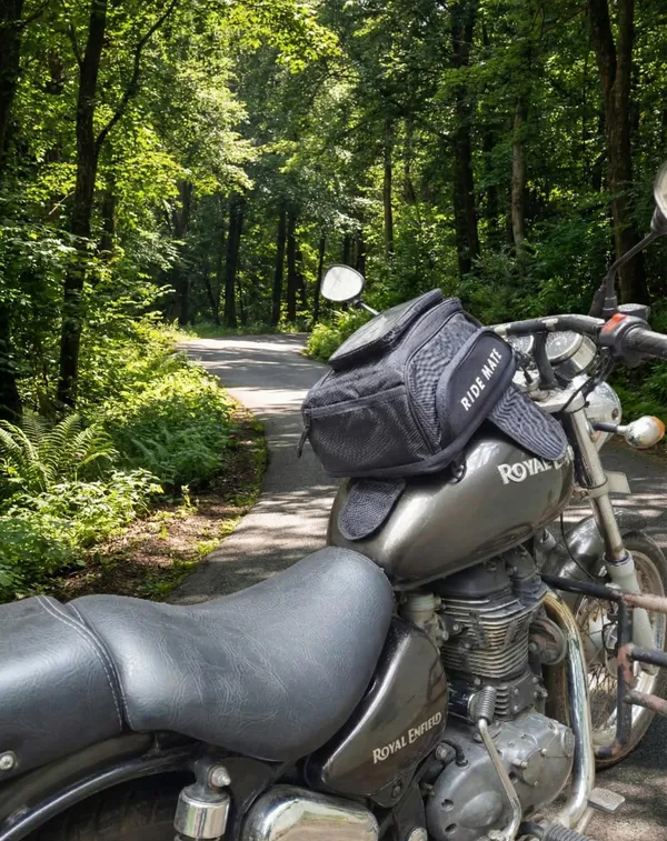 RIDE_MATE_18L_Tank_Bag_�_Magnetic_Stability,_Waterproof_&_Durable_for_All_Riders