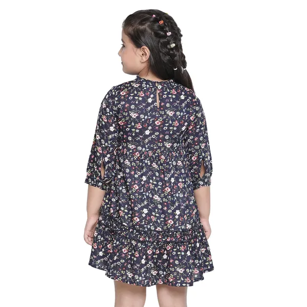 Green_Solid_Regular_Good_Looking_Dress_For_Girls