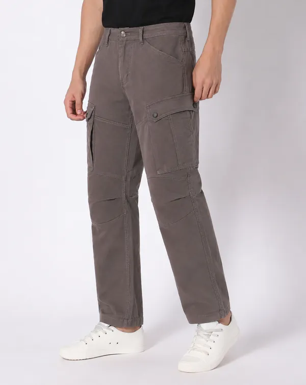Men_Relaxed_Fit_Cargos_Pants
