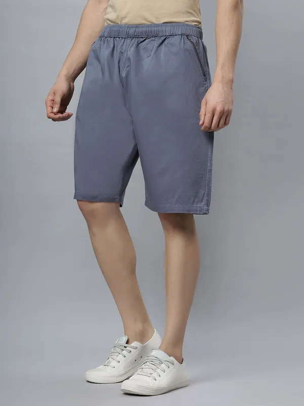 Men_Solid_Regular_Fit_Camo_Cargo_Shorts