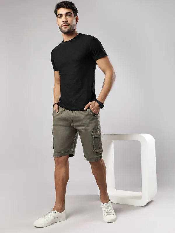 Green_Pure_Cotton_Regular_fit_Shorts_For_Men