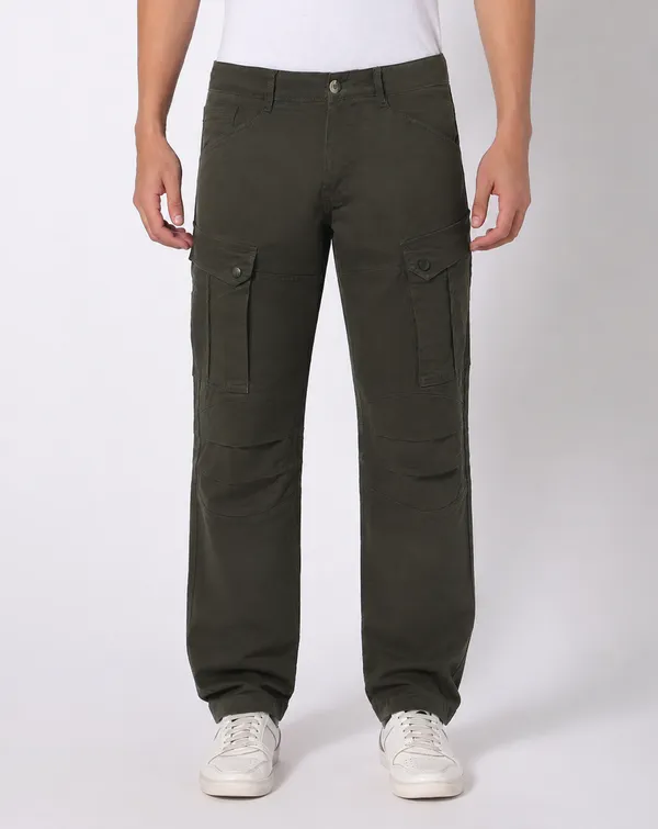 Men_Relaxed_Fit_Cargos_Pants